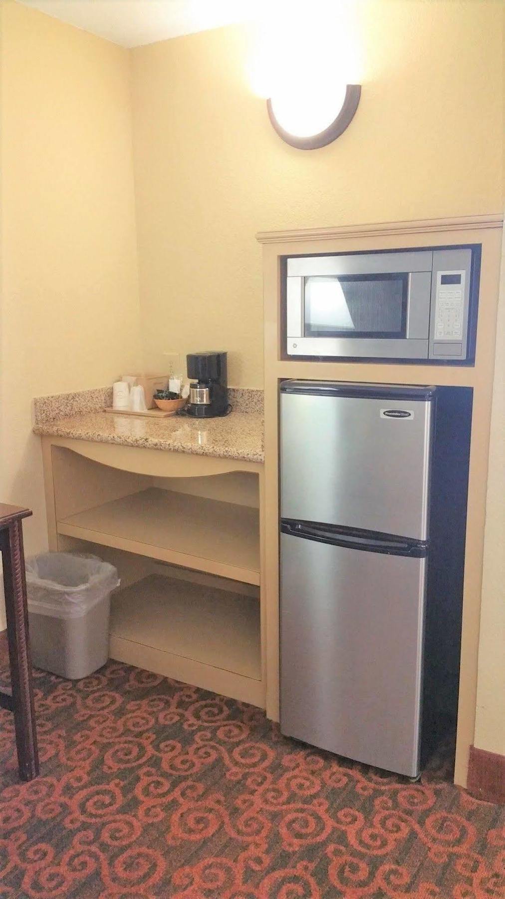 กัฟเวอร์นอร์ สวีท โฮเต็ล Hotel โอคลาโฮมาซิตี้ ภายนอก รูปภาพ